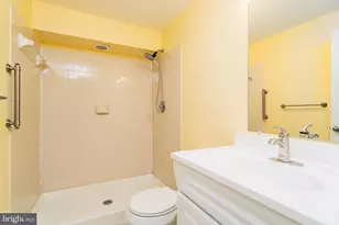 6035 Netherton St, Centreville, VA 20120 - Photo 7