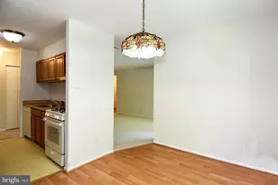 3302 Woodburn Village Dr, Annandale, VA 22003 - Photo 19