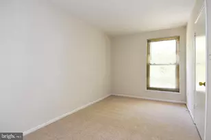 3302 Woodburn Village Dr, Annandale, VA 22003 - Photo 11