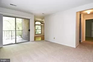 3302 Woodburn Village Dr, Annandale, VA 22003 - Photo 7