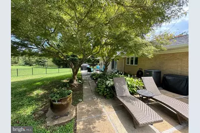 1542 Crowell Road, Vienna, VA 22182 - Photo 3