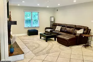 1542 Crowell Rd, Vienna, VA 22182 - Photo 47