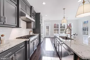 11695 Sunrise Square Pl, Reston, VA 20191 - Photo 31