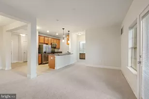 9521 Bastille St, Fairfax, VA 22031 - Photo 5