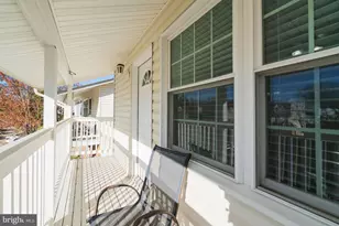 7215 Beverly Park Dr, Springfield, VA 22150 - Photo 19