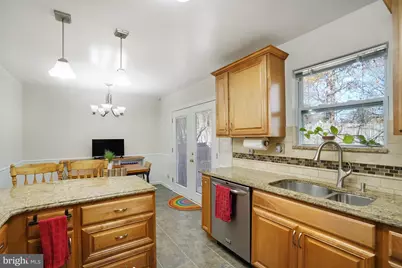 7215 Beverly Park Drive, Springfield, VA 22150 - Photo 13
