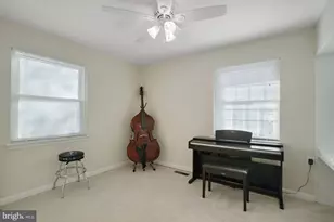 7215 Beverly Park Dr, Springfield, VA 22150 - Photo 25