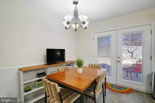 7215 Beverly Park Dr, Springfield, VA 22150 - Photo 15