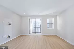 14377 Gln Mnr Dr, Chantilly, VA 20151 - Photo 3