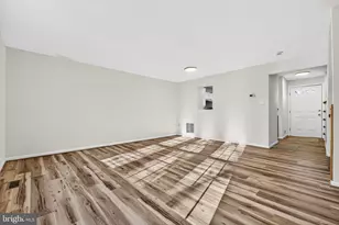 14467 Four Chimney Dr, Centreville, VA 20120 - Photo 17