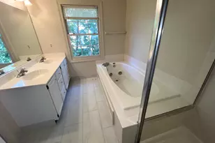 2104 Patty Ln, Vienna, VA 22182 - Photo 11