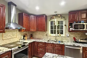 4033 Pickstone Dr, Fairfax, VA 22032 - Photo 5