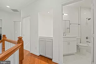 9927 Miles Stone Ct, Vienna, VA 22181 - Photo 37