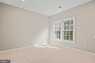 9927 Miles Stone Ct, Vienna, VA 22181 - Photo 47