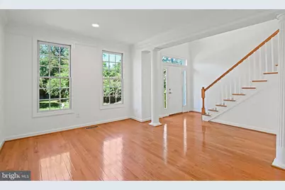 9927 Miles Stone Court, Vienna, VA 22181 - Photo 17