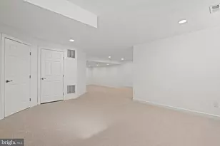 9927 Miles Stone Ct, Vienna, VA 22181 - Photo 53