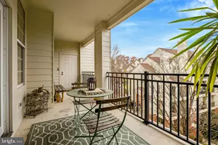 1334 Garden Wall Cir, Reston, VA 20194 - Photo 17