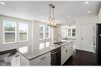 14580 Lakestone Drive, Chantilly, VA 20151 - Photo 7