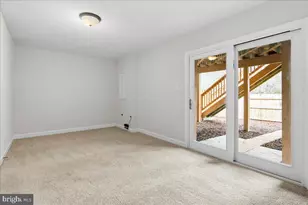 1062 Knight Ln, Herndon, VA 20170 - Photo 37