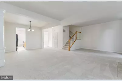 13083 Rose Petal Circle, Herndon, VA 20171 - Photo 7