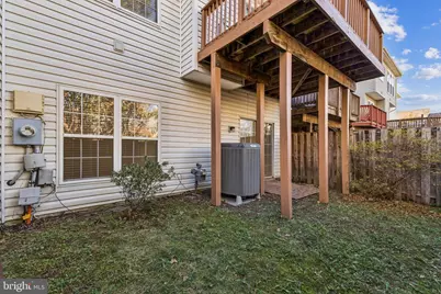 13083 Rose Petal Circle, Herndon, VA 20171 - Photo 25