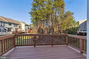 13083 Rose Petal Cir, Herndon, VA 20171 - Photo 23