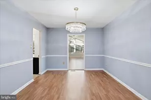 7594 Woodstown Dr, Springfield, VA 22153 - Photo 9