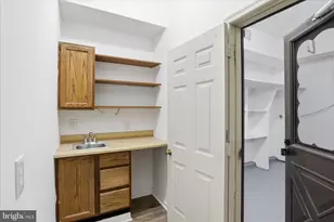 7594 Woodstown Dr, Springfield, VA 22153 - Photo 21