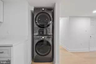 8728 Old Courthouse Rd, Vienna, VA 22182 - Photo 15