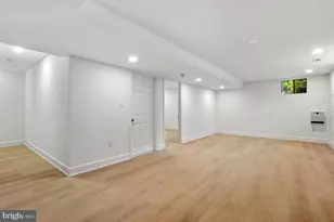 8728 Old Courthouse Rd, Vienna, VA 22182 - Photo 5