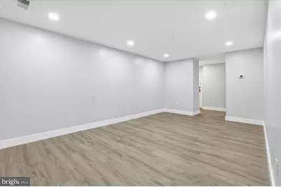 9713 Kings Crown Court #1, Fairfax, VA 22031 - Photo 7