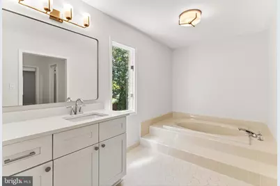 6294 Dunaway Court, McLean, VA 22101 - Photo 35