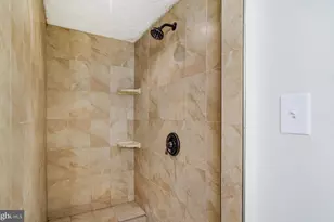 3245 Rio Dr, Falls Church, VA 22041 - Photo 35