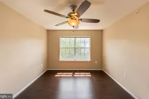 13056 Marcey Creek Rd, Herndon, VA 20171 - Photo 17