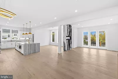 719 Meadow Lane SW, Vienna, VA 22180 - Photo 19