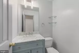 14811 Palmerston Square, Centreville, VA 20120 - Photo 7