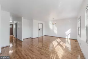 14811 Palmerston Square, Centreville, VA 20120 - Photo 11