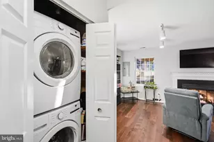 12325 Field Lark Ct, Fairfax, VA 22033 - Photo 37