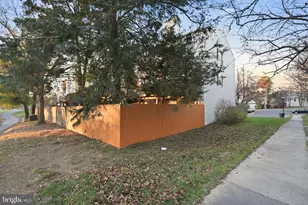 12325 Field Lark Ct, Fairfax, VA 22033 - Photo 41