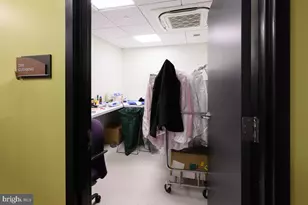 5902 Mt Eagle Dr, Alexandria, VA 22303 - Photo 51