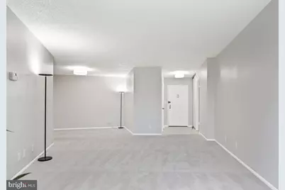 5902 Mount Eagle Drive #303, Alexandria, VA 22303 - Photo 9