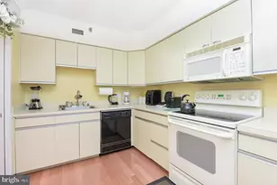 5501 Seminary Rd, Falls Church, VA 22041 - Photo 19