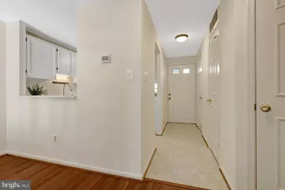 11200 Silentwood Lane, Reston, VA 20191 - Photo 7