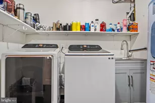 3017 Leefield Dr, Herndon, VA 20171 - Photo 59