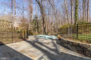 7616 Burford Dr, McLean, VA 22102 - Photo 3