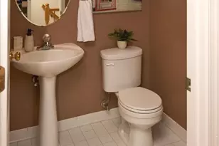 7701 Haynes Point Way, Alexandria, VA 22315 - Photo 9