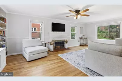 6539 Oakwood Drive, Falls Church, VA 22041 - Photo 9