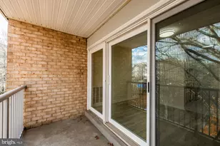 2911 Charing Cross Rd, Falls Church, VA 22042 - Photo 15