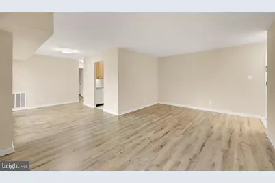 2911 Charing Cross Road #16, Falls Church, VA 22042 - Photo 9
