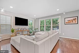 9091 Bear Branch Pl, Fairfax, VA 22031 - Photo 13